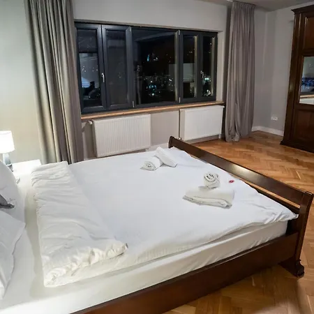 Barrique 20 - Breakfast Delivered & Minibar - Old Town Braşov