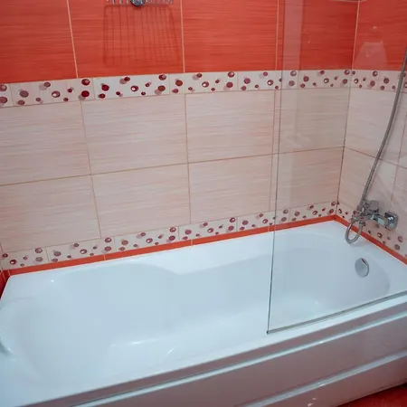 Apartamento Barrique 20 - Breakfast Delivered & Minibar - Old Town Braşov