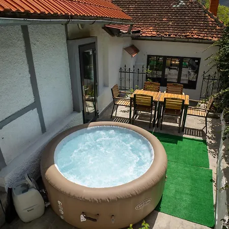 Barrique 20 - Breakfast Delivered & Minibar - Old Town
